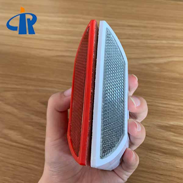 Hot Sale Unidirectional Solar road stud reflectors For Motorway